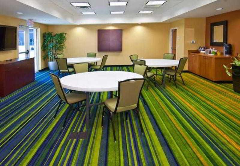 Fairfield Inn & Suites By Marriott Oklahoma City Nw Expressway/Warr Acres Obchodní fotografie